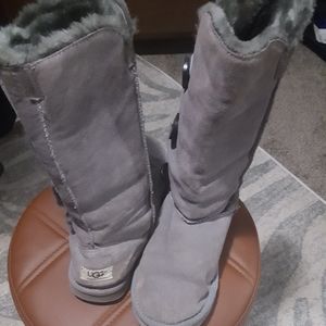 Grey Ugg Boots w/ three buttons on the side. Class